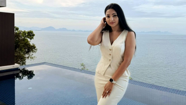 ইলেকট্রনিক্স প্রতিষ্ঠানে পরিচালক প্রভা, অভিনয় এখন দ্বিতীয় পছন্দ