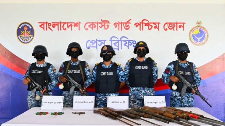 পায়রা নদীতে নিখোঁজ জেলের সন্ধান মেলেনি