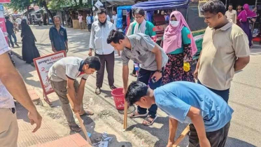 পরিচ্ছন্ন আমতলী গড়তে পৌরসভার বিশেষ অভিযান