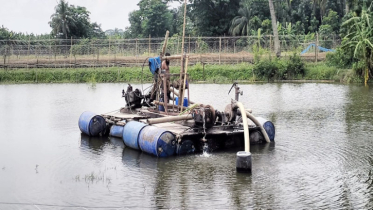 অবৈধ বালু উত্তোলনের হিড়িক, তলাশূন্যের পথে চিতলমারী