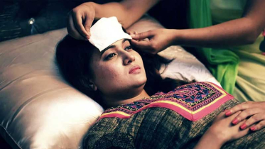 জ্বর হলে কী খাবেন, কী এড়িয়ে চলবেন