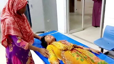 ৯৯৯-এ অভিযোগ করায় স্কুলছাত্রীর ৫ দাঁত ভাঙার অভিযোগ