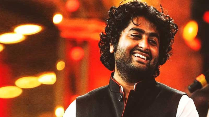 ‘জয় জয় রাম’ গাইতে ২০০টির বেশি টেক দিয়েছেন অরিজিৎ